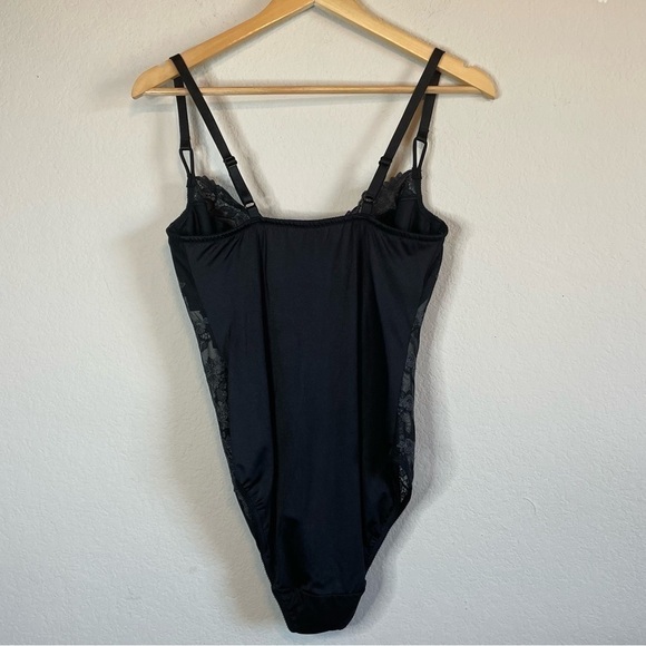 Marks & Spencer Black Lace Bodysuit Lingerie Sz 38D - Picture 2 of 5